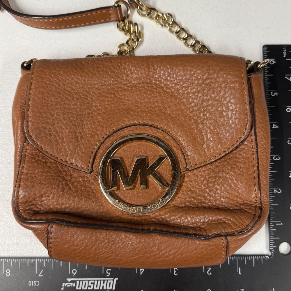 MICHAEL KORS Leather‎ Crossbody Bag Gold Tone MK Logo Tan Chain Strap -scratched